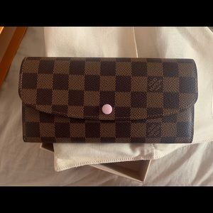 SARAH WALLET LOUIS VUITTON